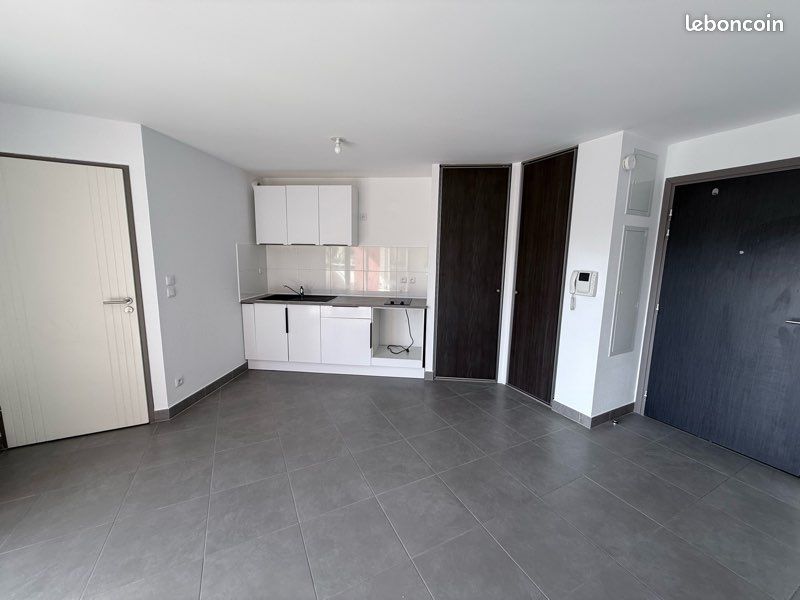 Appartement 1 pièce 27 m² · à Agde · 27 m² · 555 €/mois
