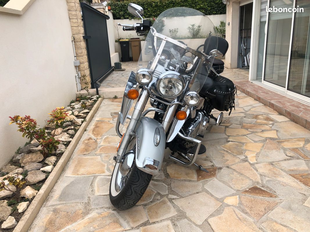 Moto harley davidson heritage softail 2010 (image 3)