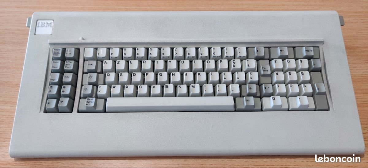 IBM Modèle F "Bigfoot" (1985, FR, constr. UK) (image 1)