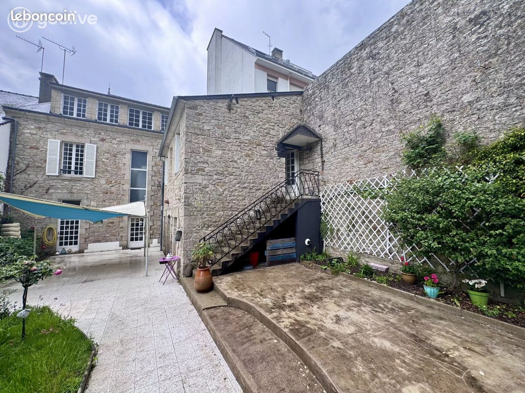 Maison 16 pièces 315 m² · à Pontivy · 315 m² · 399 000 €