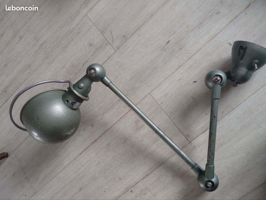 Lampe jielde 2 bras articulés (image 1)