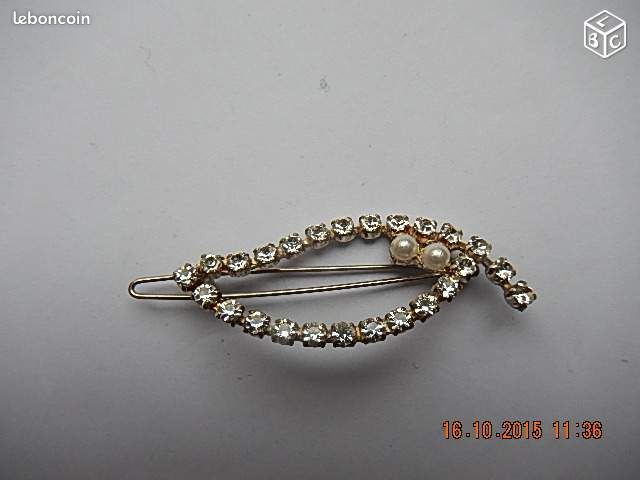 Broche avec brillants et perles (image 1)
