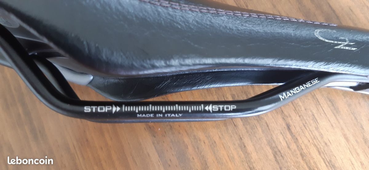 Selle Italia - Man Gel Flow, Selle de Vélo en Gel Souple au