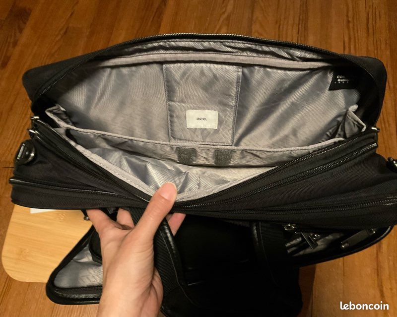 Briefcase (image 8)