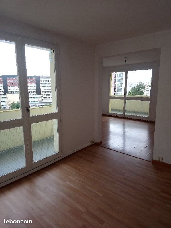 Appartement 5 pièces 93 m² · à Saint-Quentin · 93 m² · 50 000 €