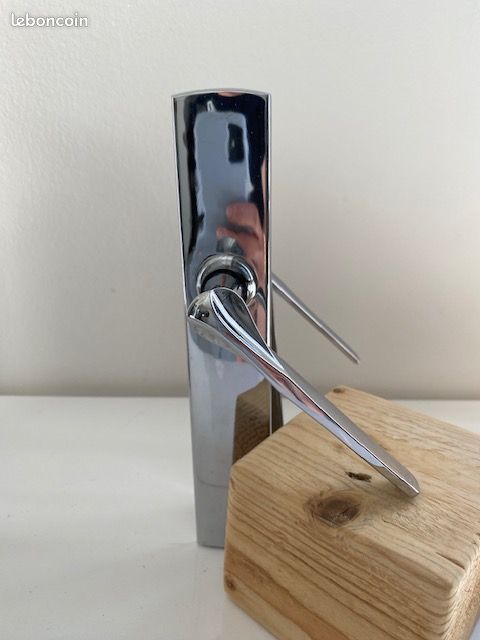 Lot 4 poignées de porte neuves gRa ziral (image 1)