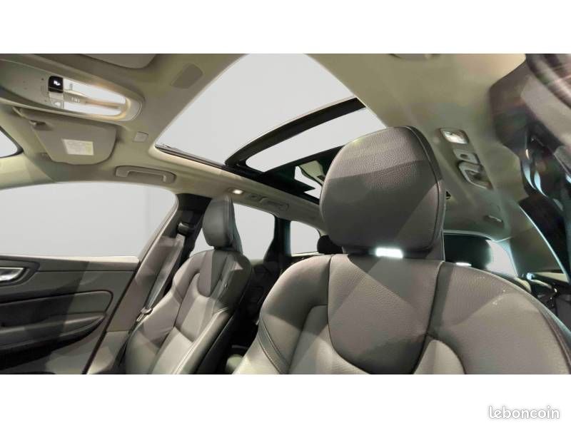 Volvo XC60 T6 AWD Hybride rechargeable 253 ch+145 ch Geartronic 8 Ultra Style Chrome (image 8)