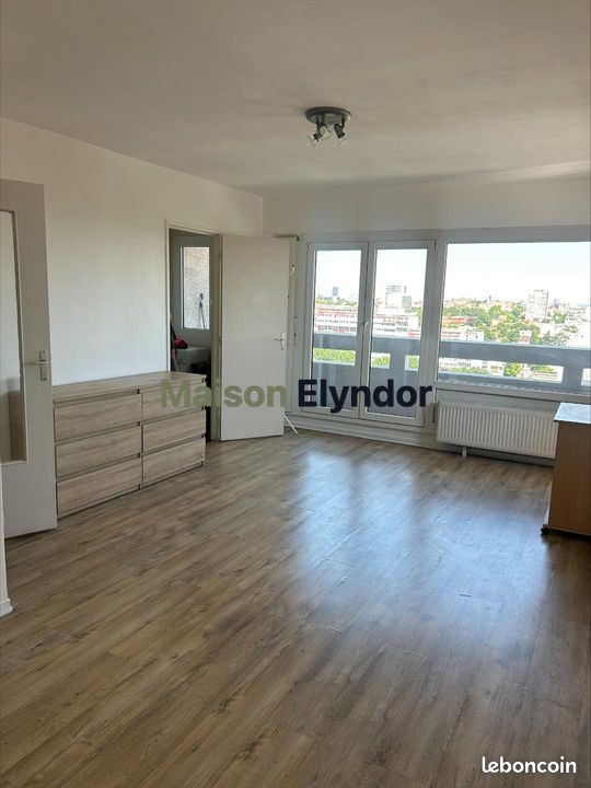 Appartement 1 pièce 29 m² · à Villejuif · 29 m² · 936 €
