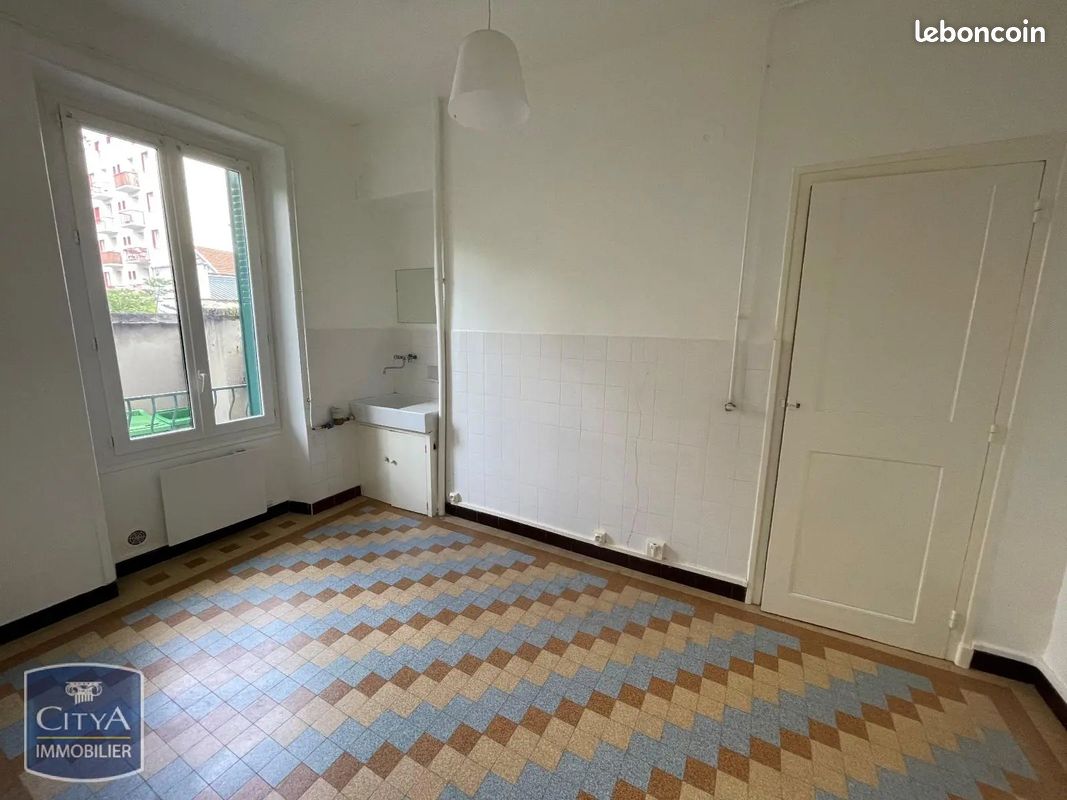 Appartement 2 pièces 32 m² · à Grenoble · 32 m² · 510 €