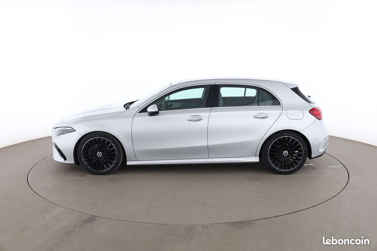 Mercedes-Benz Classe A 180 AMG Line 7G-DCT 136 ch (image 11)
