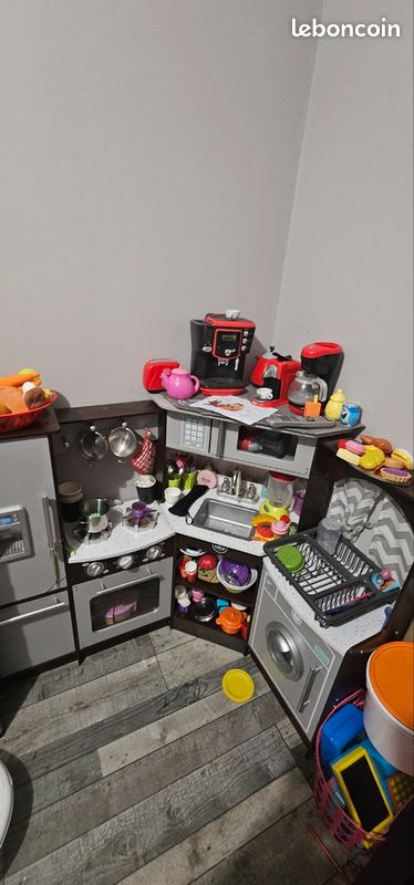 Vends cuisine kidkraft enfant (image 1)
