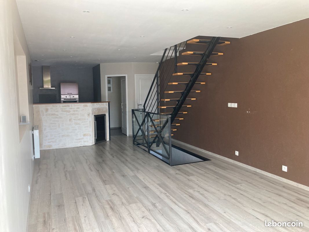 Maison 3 pièces 64 m² · à Tossiat · 64 m² · 825 €/mois
