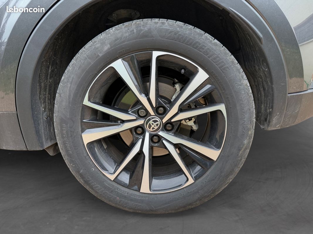 TOYOTA C-HR 1.8 140H Dynamic business 98Ch Garantie 12 mois (image 16)