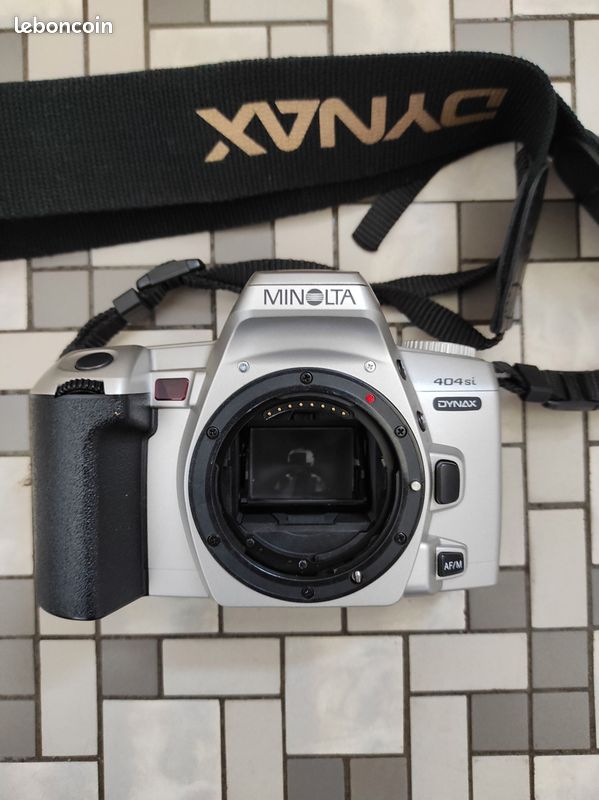 Minolta 404si Avec Objectifs 28-80 Et 75-300 + Filtre - Très Bon état