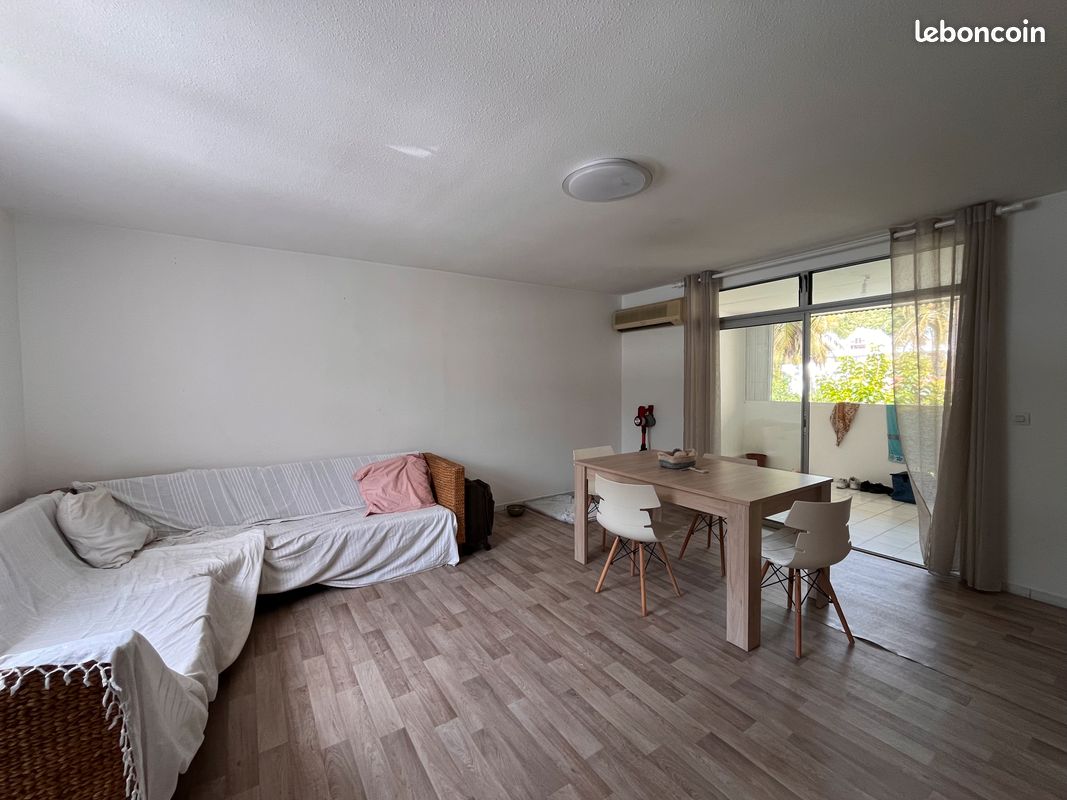 Appartement 8 pièces 90 m² · à Le Gosier · 90 m² · 1 450 €