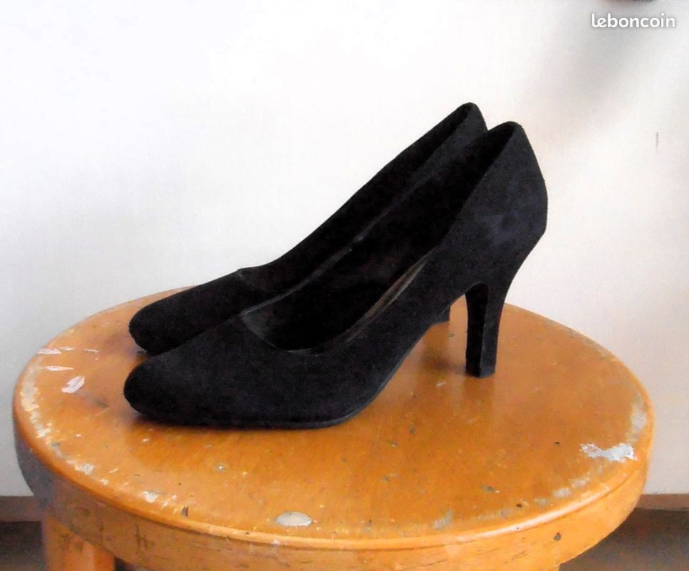 Escarpins à Talons Hauts Noirs Mia Shoes - Taille 38, Avec Plateforme - Neuf Sans Emballage