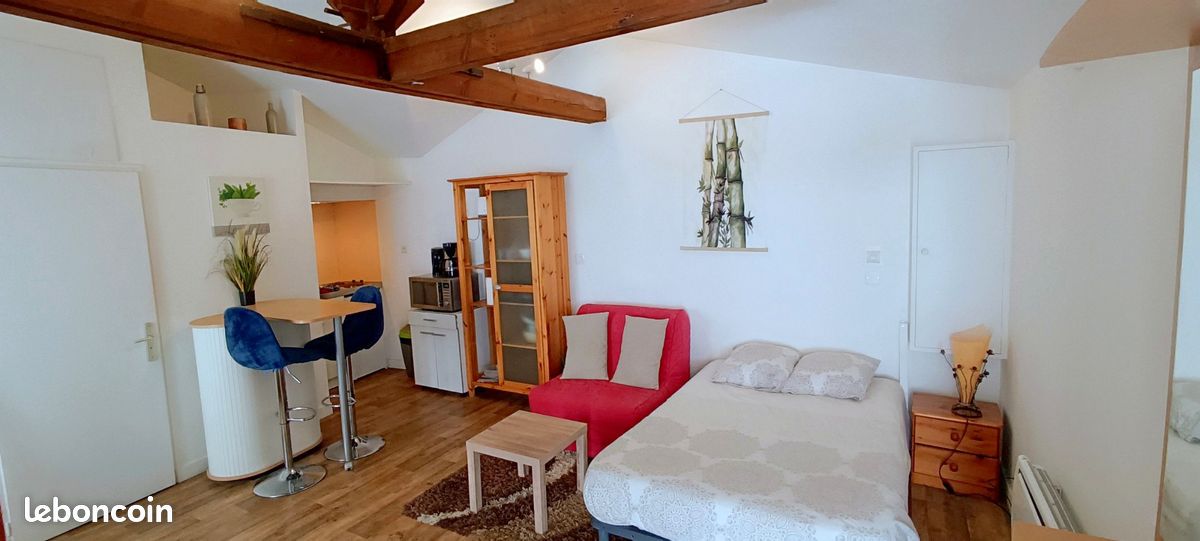 Appartement 1 pièce 22 m² · à Fontenay-le-Comte · 22 m² · 550 €