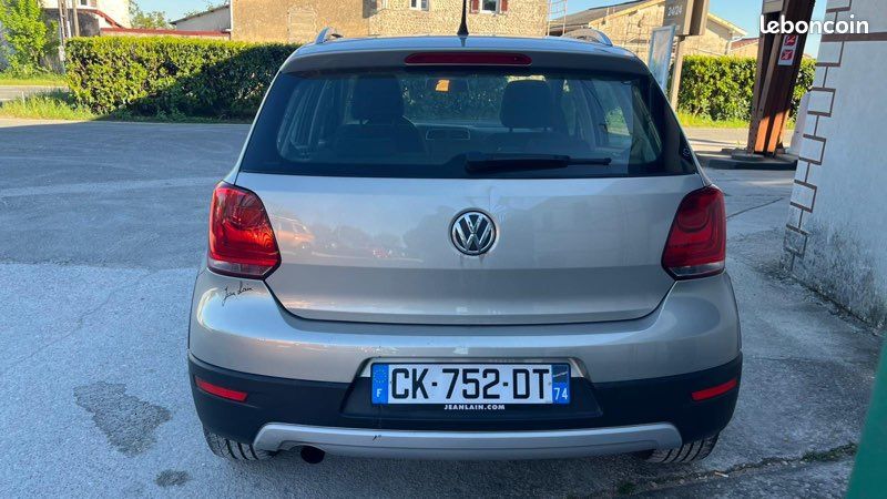 Volkswagen Polo Cross 1.6 TDI 16V 105 cv BVM CROSS JANTES ALUMINIUM (image 4)