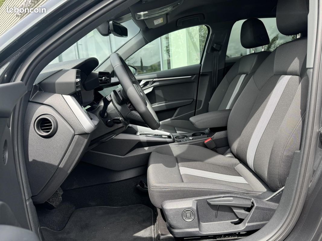 AUDI A3 Sportback TFSI Mild Hybrid 116 S tronic 7 Business Executive (image 28)
