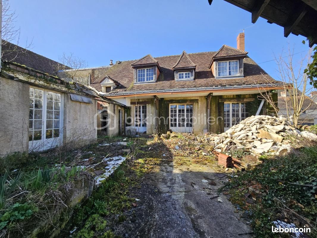 Maison 4 pièces 140 m² · à Ligueil · 140 m² · 69 500 €