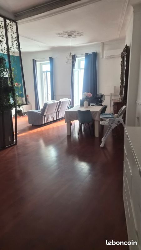 Appartement 4 pièces 100 m² · à Marseille · 100 m² · 240 000 €
