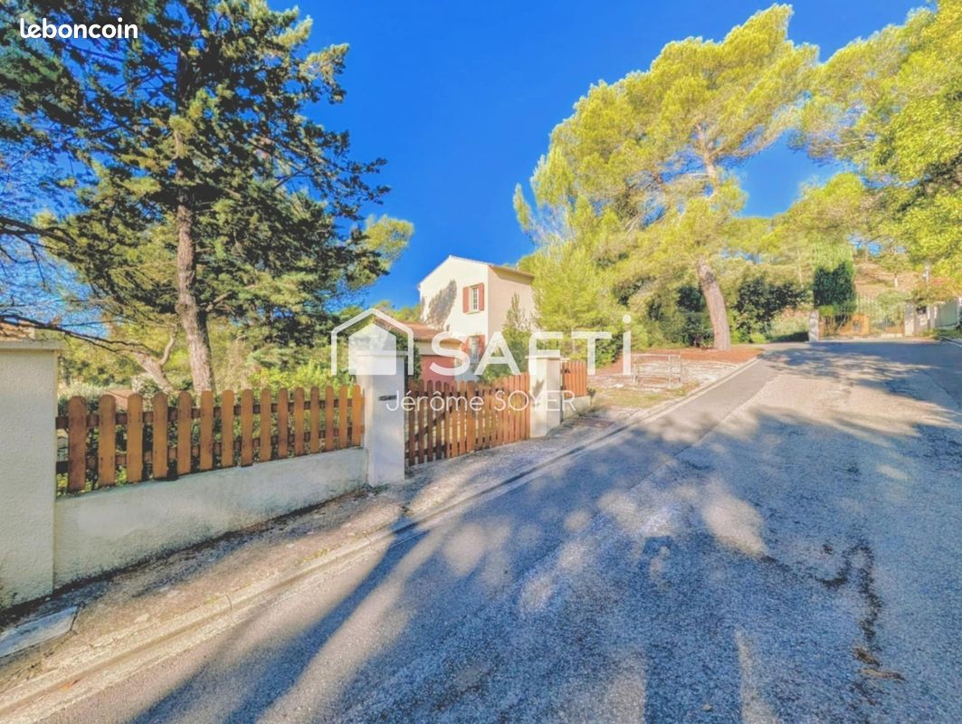Maison 5 pièces 125 m² · à Châteaurenard · 125 m² · 449 000 €