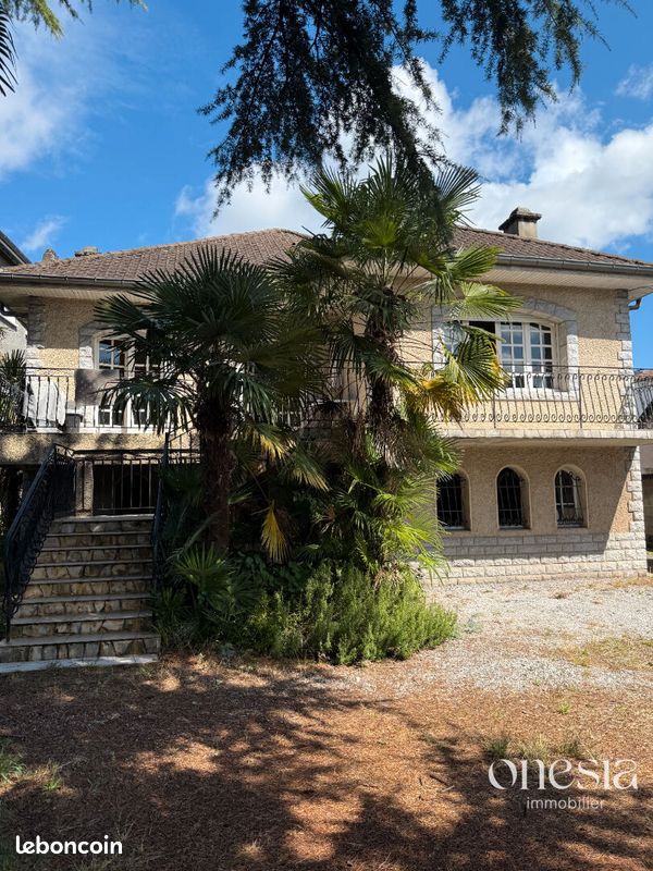 Maison 7 pièces 195 m² · à Pau · 195 m² · 275 000 €