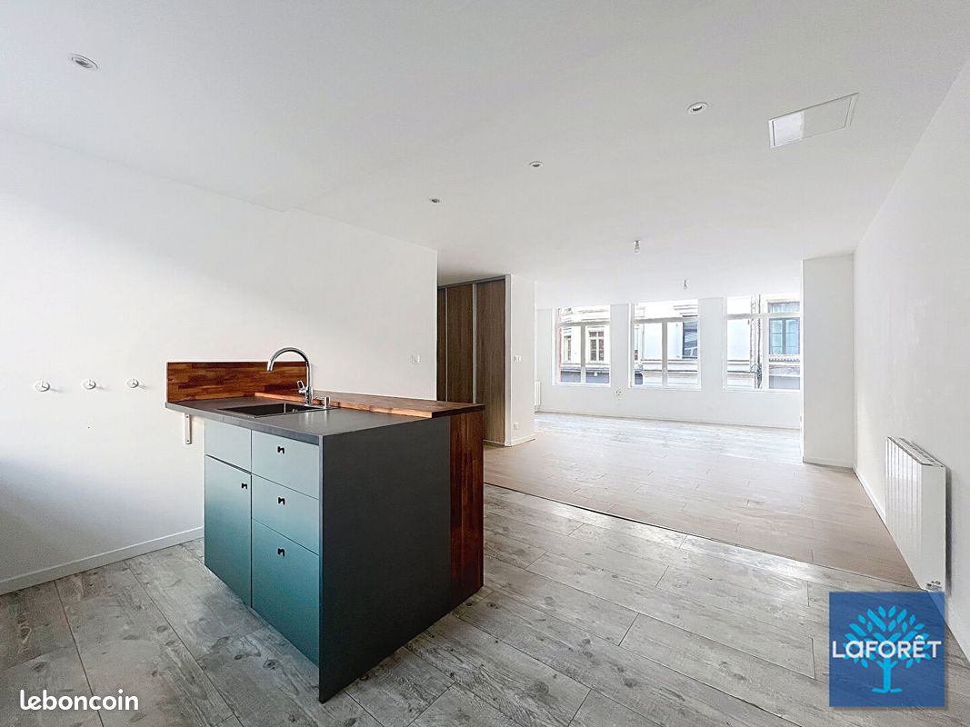 Appartement 4 pièces 101 m² · à Valenciennes · 101 m² · 850 €