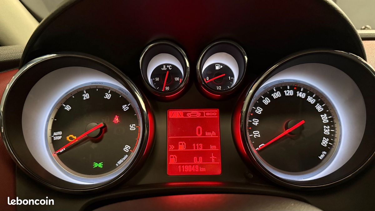 OPEL ASTRA GTC 1.7 CDTI 130ch FAP START/STOP SPORT (image 12)