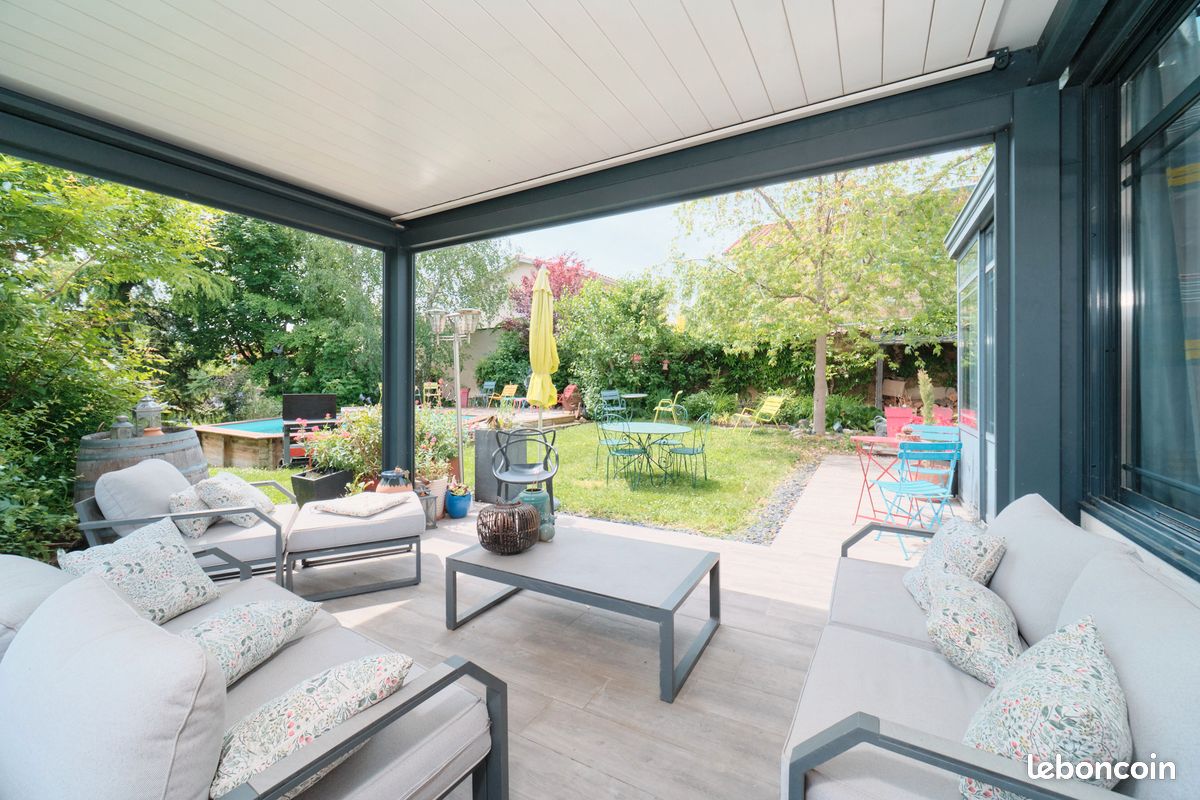 Maison 6 pièces 180 m² · à Chaponost · 180 m² · 695 000 €