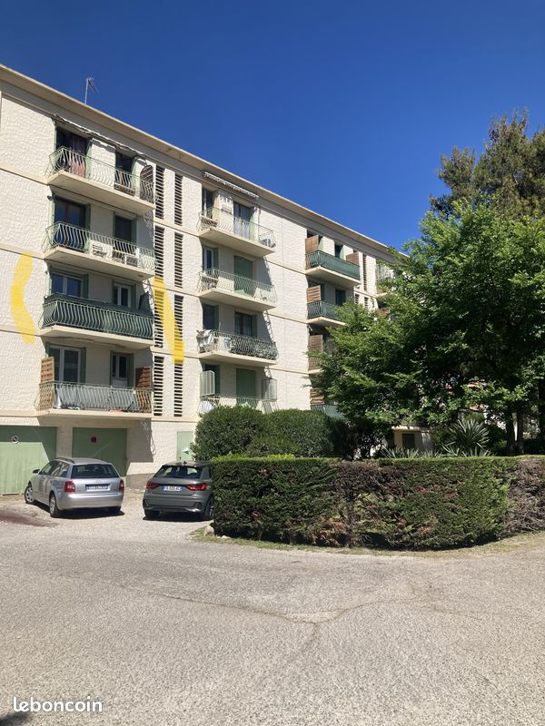 Appartement a louer avignon - 5 pièce(s) - 70 m2 - Surfyn