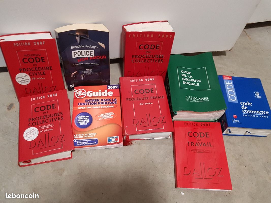 Livres code pénal (image 1)