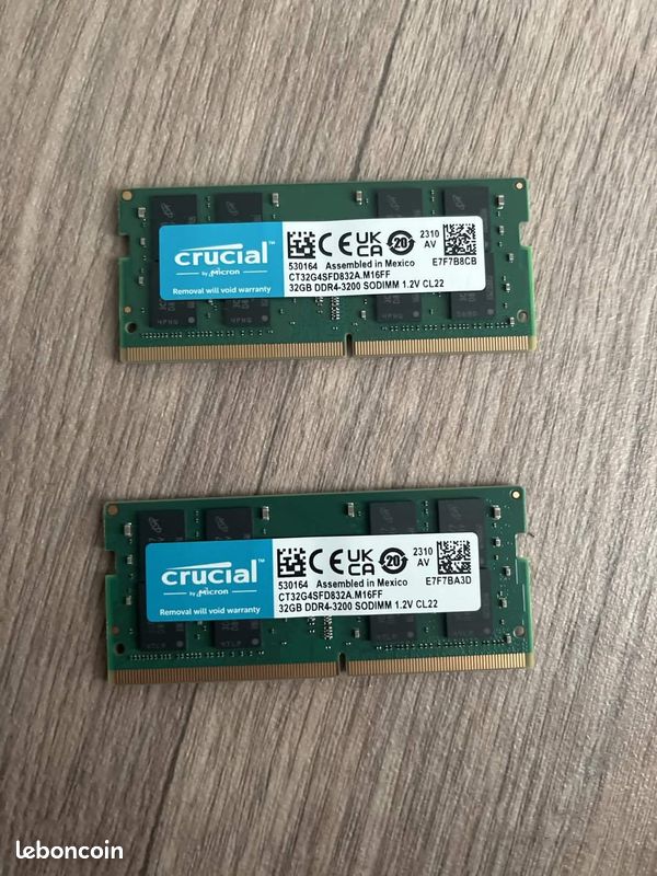 Kit Mémoire RAM 2 Go (2x1 Go) Crucial PC2700 DDR333 MHz SO-DIMM 200 Broches - Pour Ordinateurs Portables Anciens