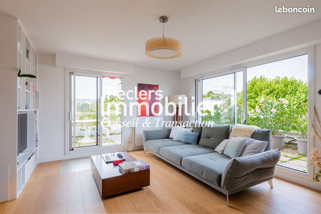 Appartement 6 pièces 125 m² · à Rueil-Malmaison · 125 m² · 3 100 €