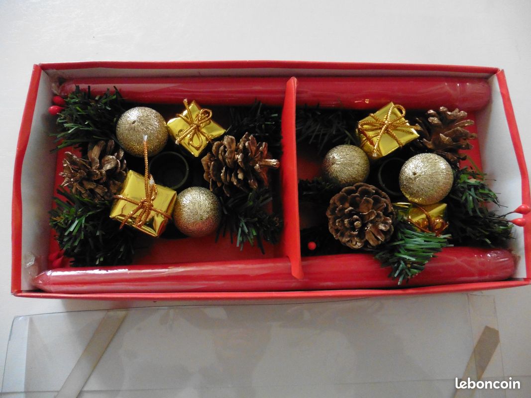 Décoration de noël 2 supports de bougies décorés avec deux bougies rouges (image 4)