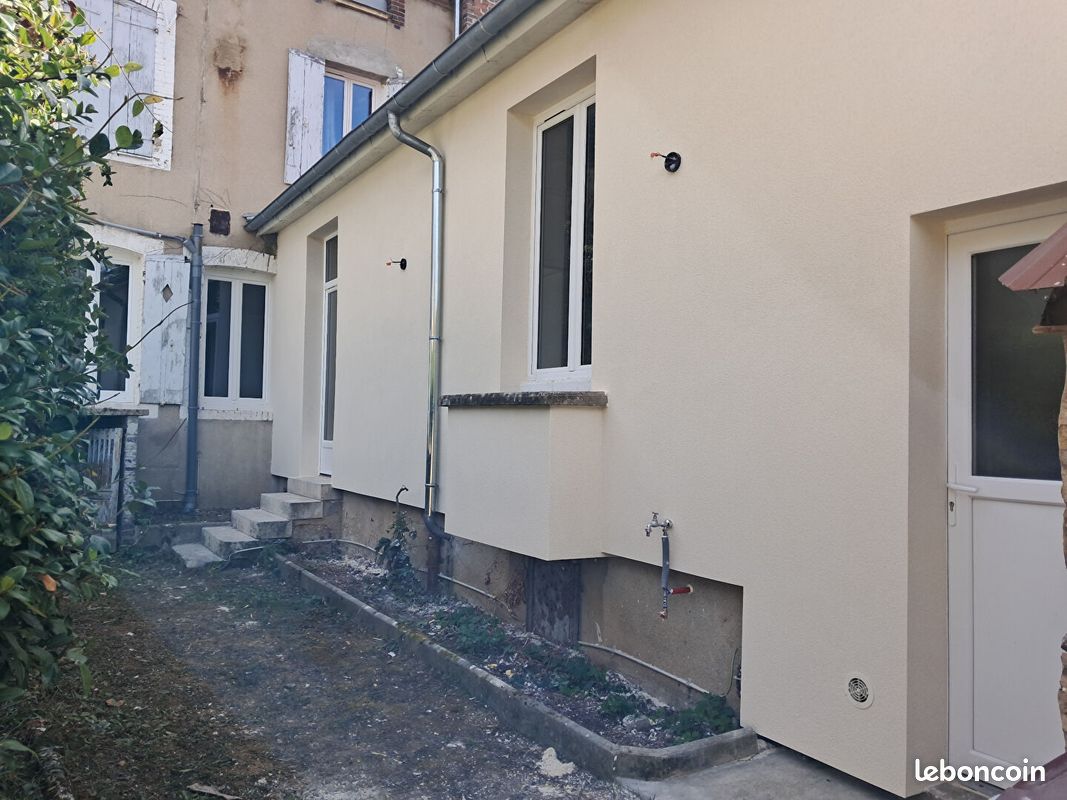 Appartement 3 pièces 86 m² · à Villeneuve-sur-Yonne · 86 m² · 675 €/mois