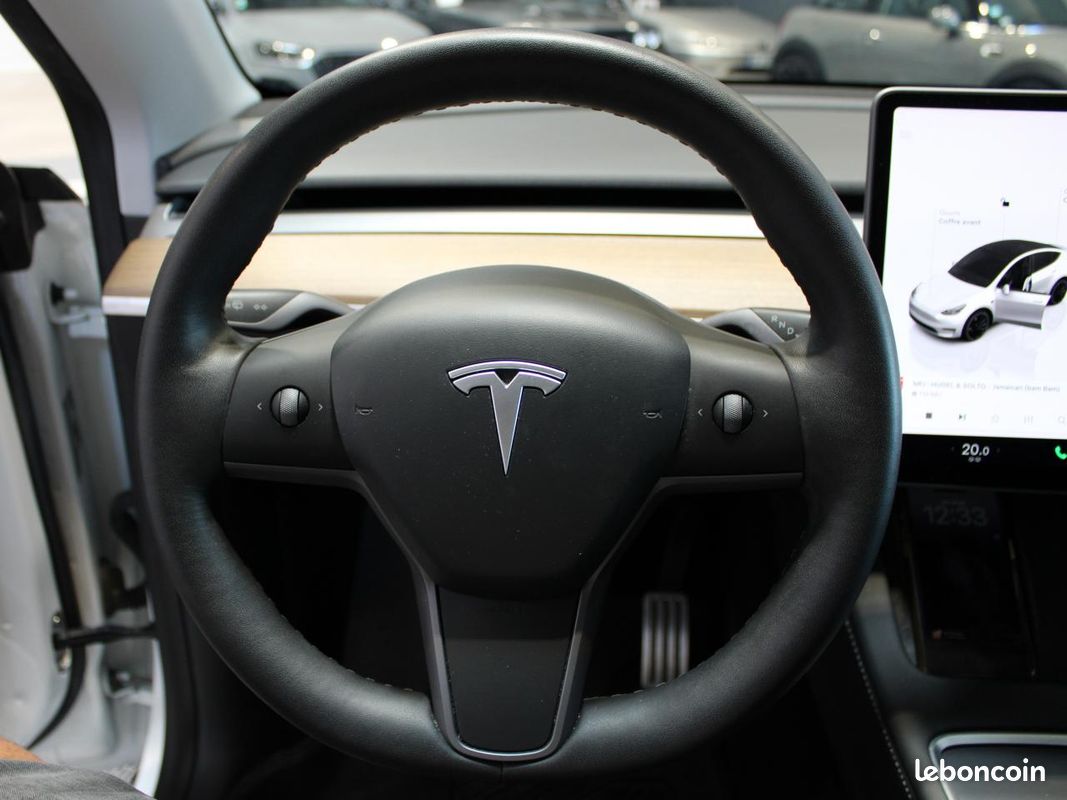 TESLA MODEL Y AWD Performance - Première main (image 22)