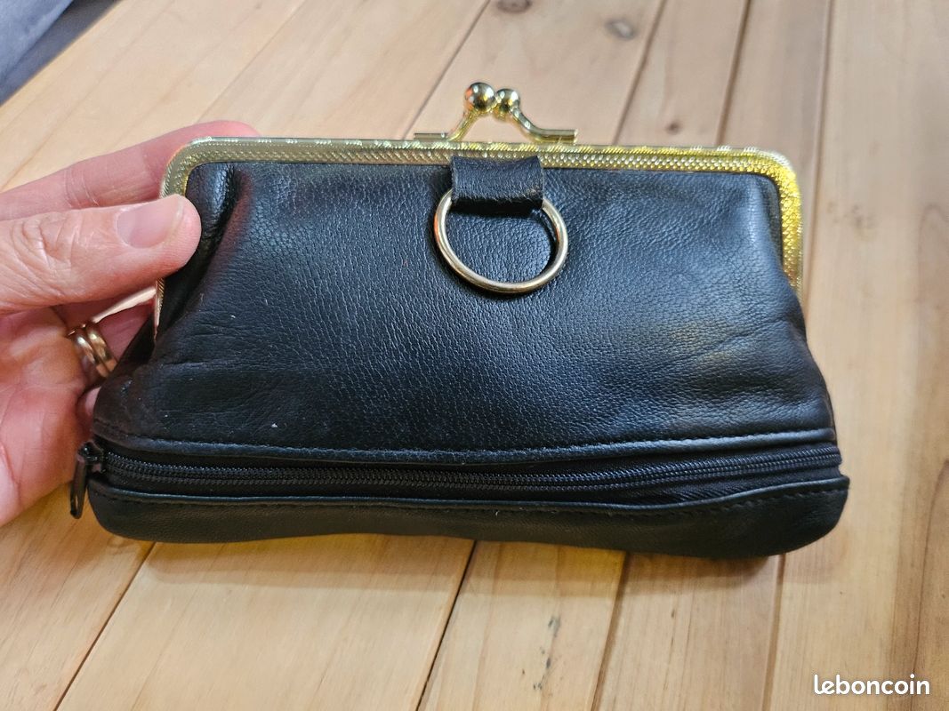 Vintage Grand Porte Monnaie en Cuir Agneau Noir Fermoir Clic Clac