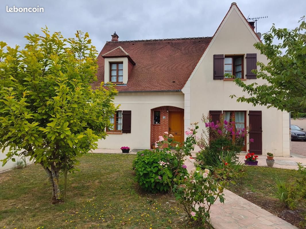 Maison 6 pièces 146 m² · à Tracy-le-Mont · 146 m² · 325 000 €
