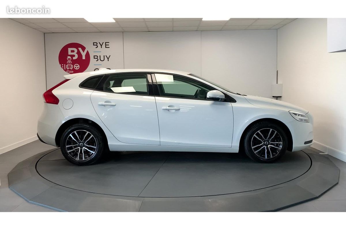 Volvo v40 d2 120 ch - itek edition - garantie 1 an (extensible jusqu 3 ans) (image 6)