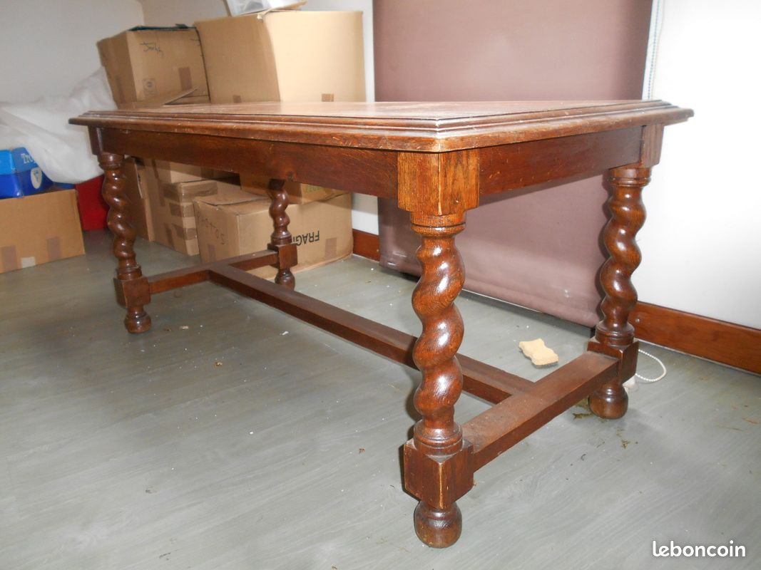 Table basse ancienne en bois (image 1)