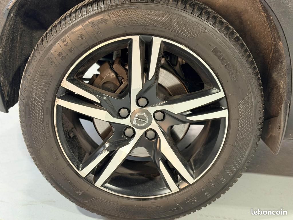 VOLVO XC40 D4 AWD 190 ch Geartronic R-Design- Toit ouvrant- Harman/Kardon- Keyless (image 39)
