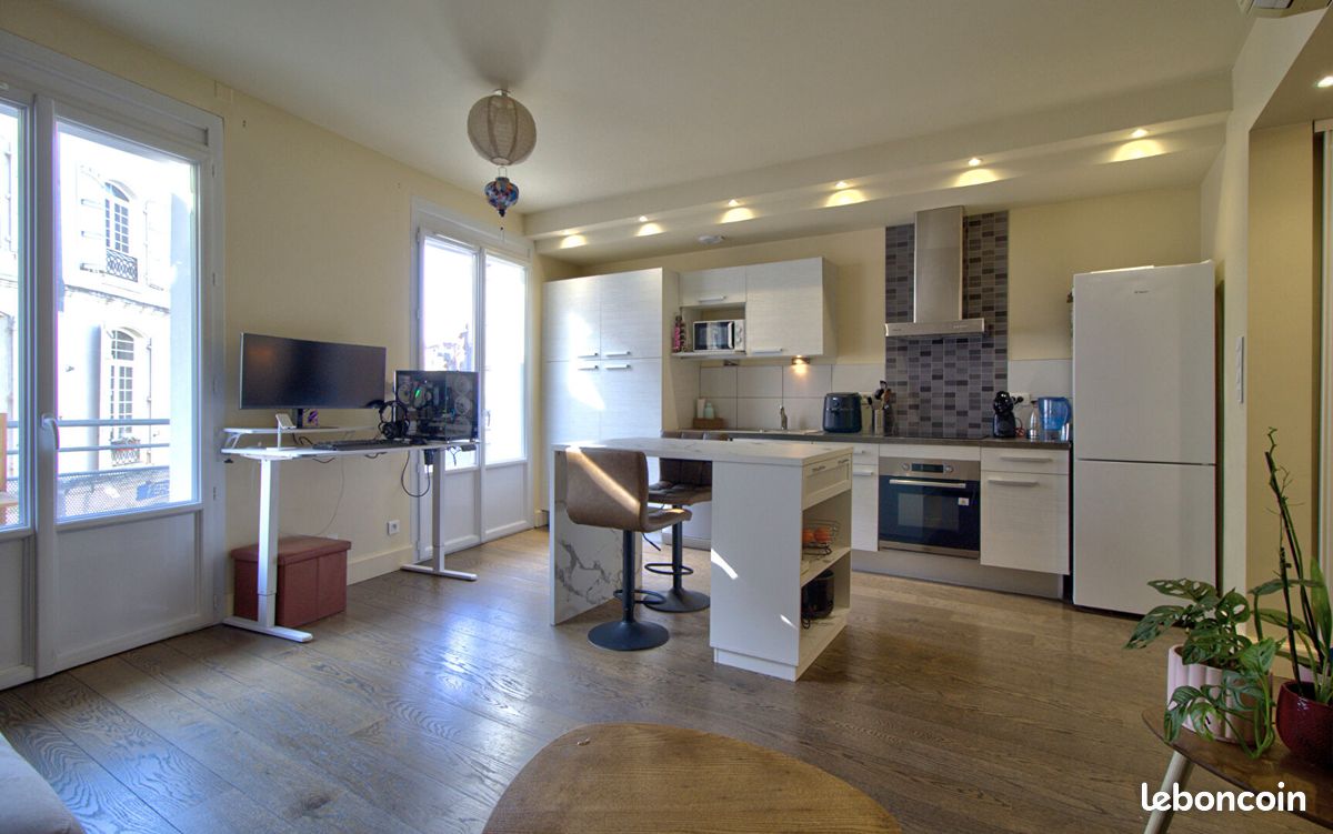 Immeuble 7 pièces 218 m² · à Agen · 218 m² · 450 000 €