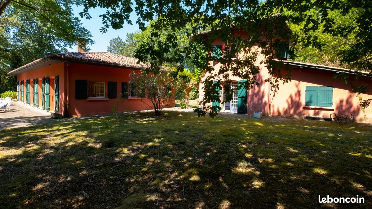 Propriété 12 pièces 300 m² - Ascain 64310 (image principale 7)