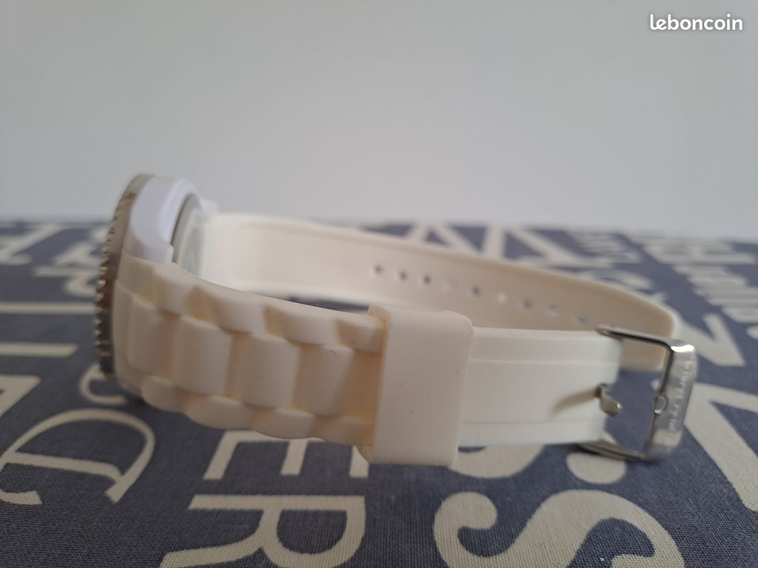 Montre femme (image 3)