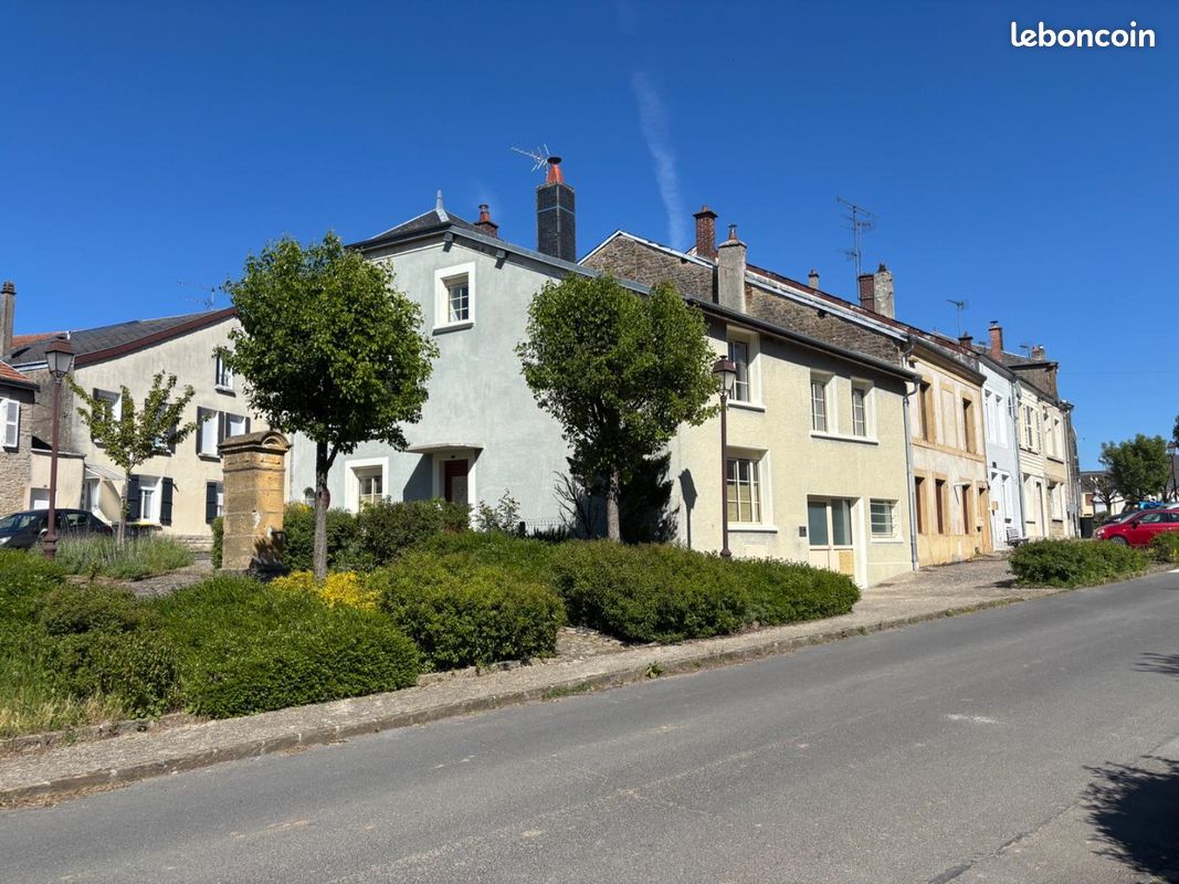 Immeuble 6 pièces 160 m² · à Bazeilles · 160 m² · 284 000 €