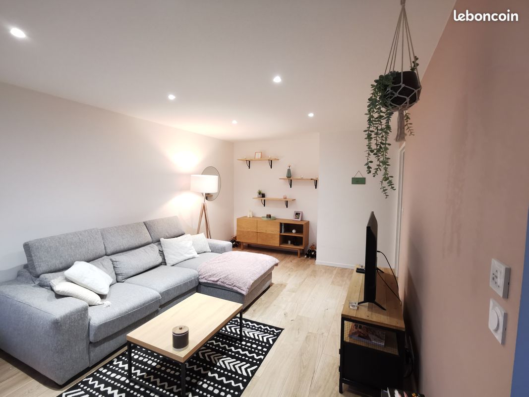 Appartement 3 pièces 72 m² · à Clermont-Ferrand · 72 m² · 1 050 €