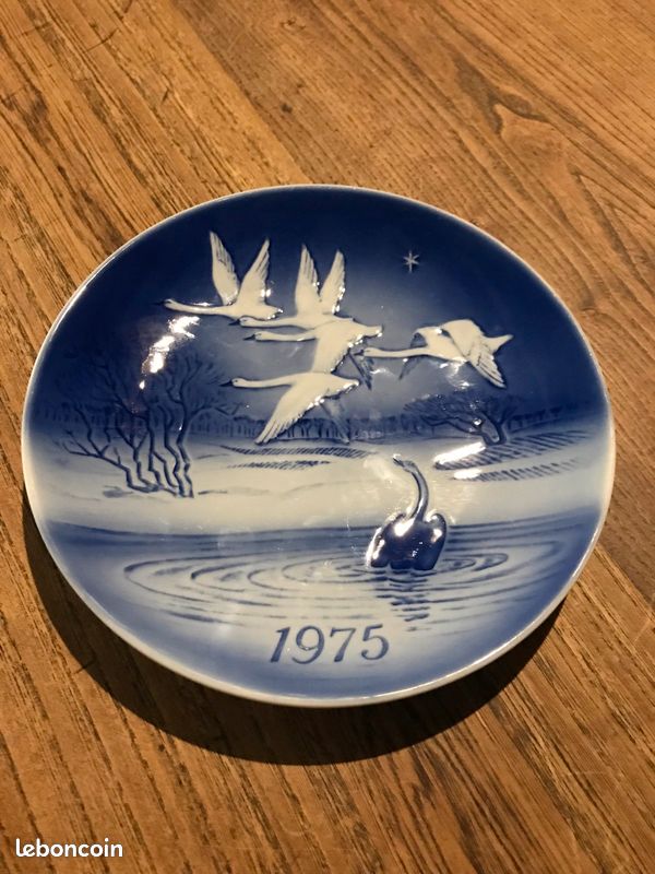 Assiette décorative de la manufacture Royal Copenhague (image 1)