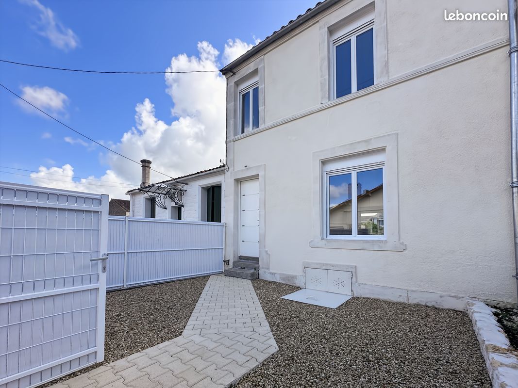 Maison 3 pièces 84 m² · à Saintes · 84 m² · 207 500 €