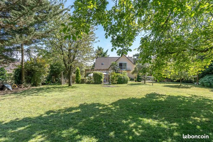 Propriété 9 pièces 276 m²